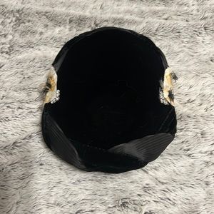 Women’s vintage hat